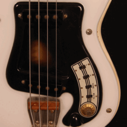Hagström Bass