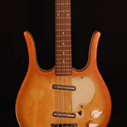 Danelectro Long Horn Bass 1961