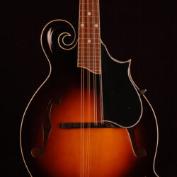 Kentucky KM-650 Mandolin