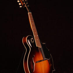 Kentucky KM-650 Mandolin