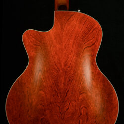 Godin 5th Avenue CW Kingpin II