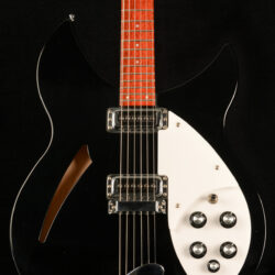 Rickenbacker 330 JetGlo 2018