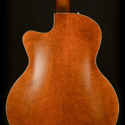 Godin 5th Avenue CW Kingpin II HB