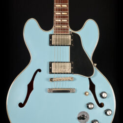 Gibson ES-335 Light Blue