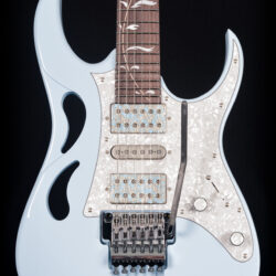 Ibanez PIA3761C Steve Vai Blue Powder