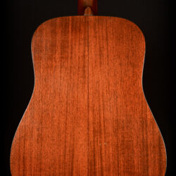 Martin D-18 1975