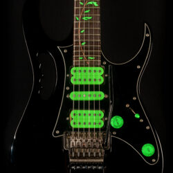 Ibanez JEM 777V