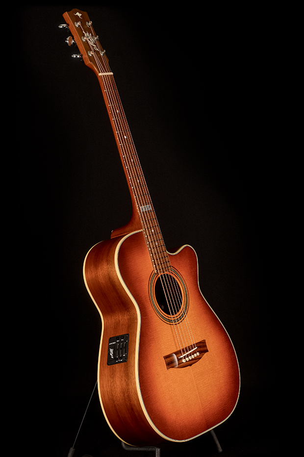 Maton EBG808C-TE Tommy Emmanuel Signature