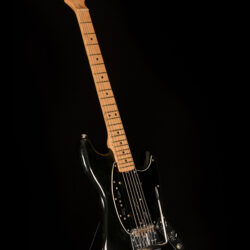 Fender Mustang