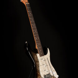 G&L Tribute Series Comanche