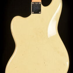 Fender VI 6-string Bass