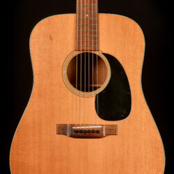 Martin D-18 2011