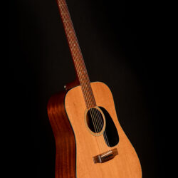 Martin D-18 2011