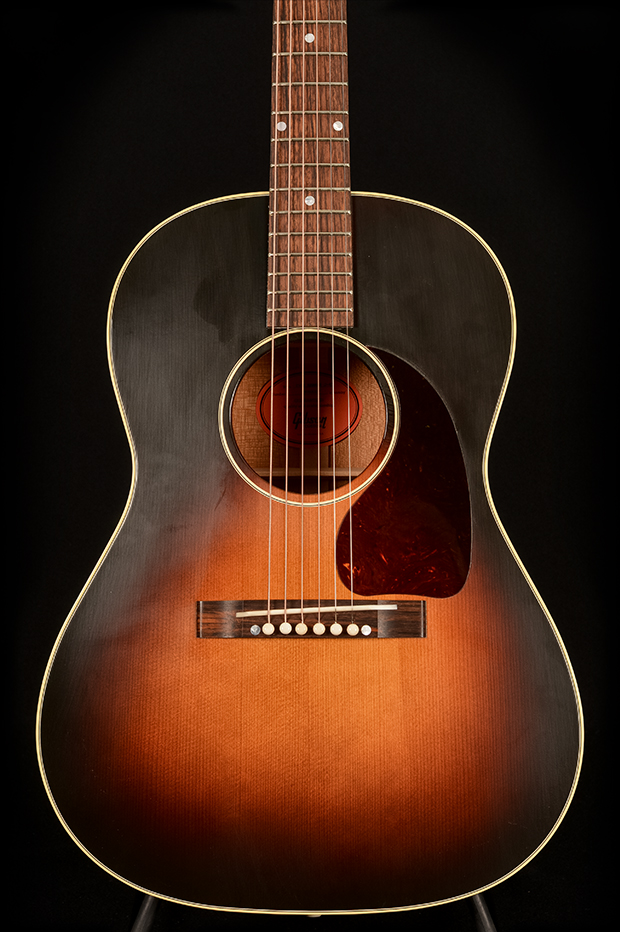 Gibson Custom Shop 1942 Banner LG-2 Vintage Sunburst