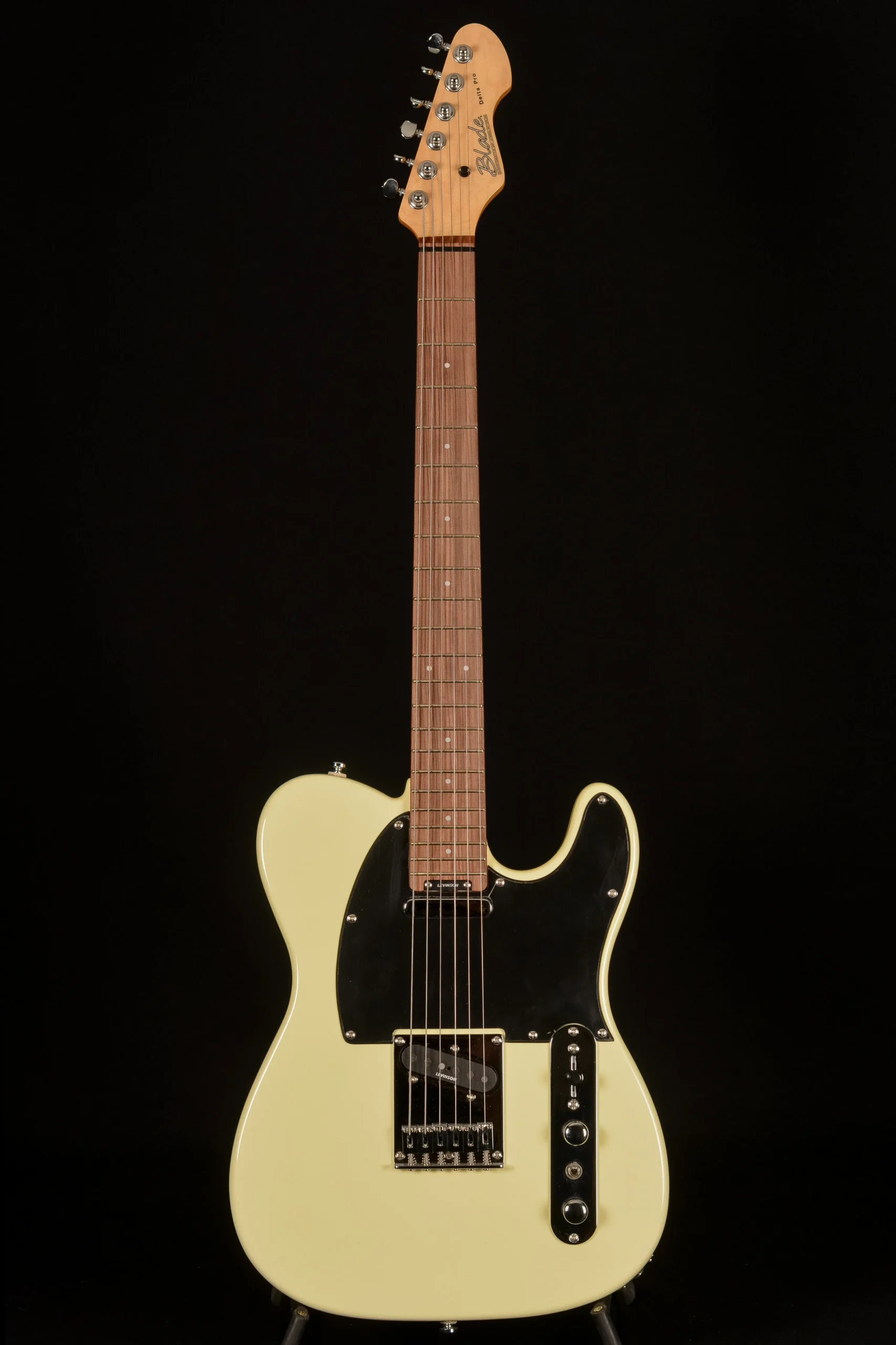 Blade Delta Pro T-3/VW Vintage White