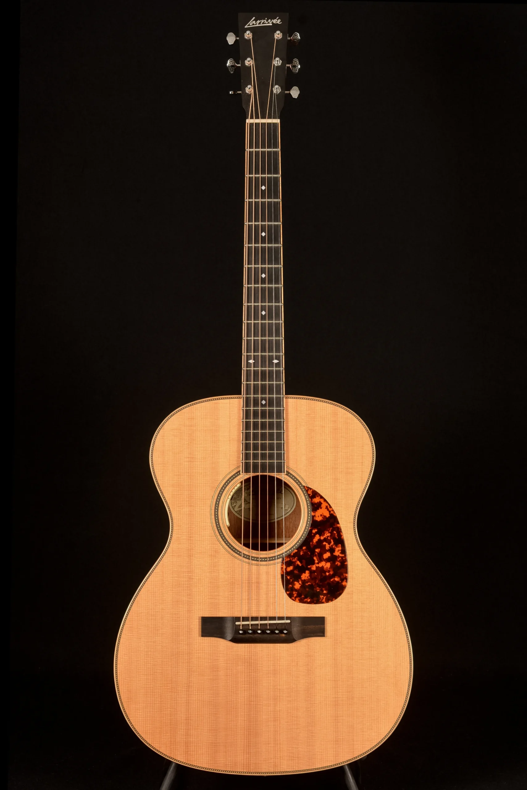 Larrivée OM-40